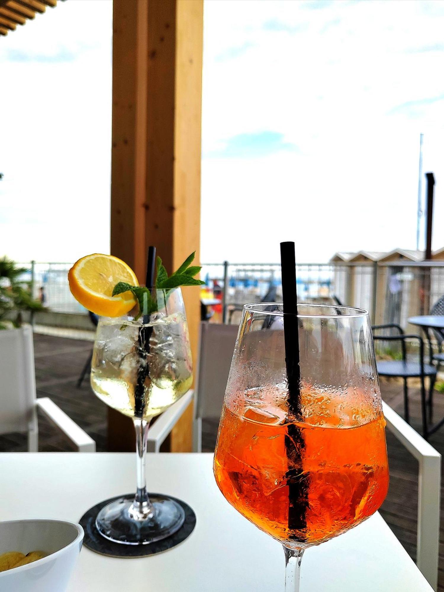 Hotel Cola Frontemare Bellaria-Igea Marina Exterior foto