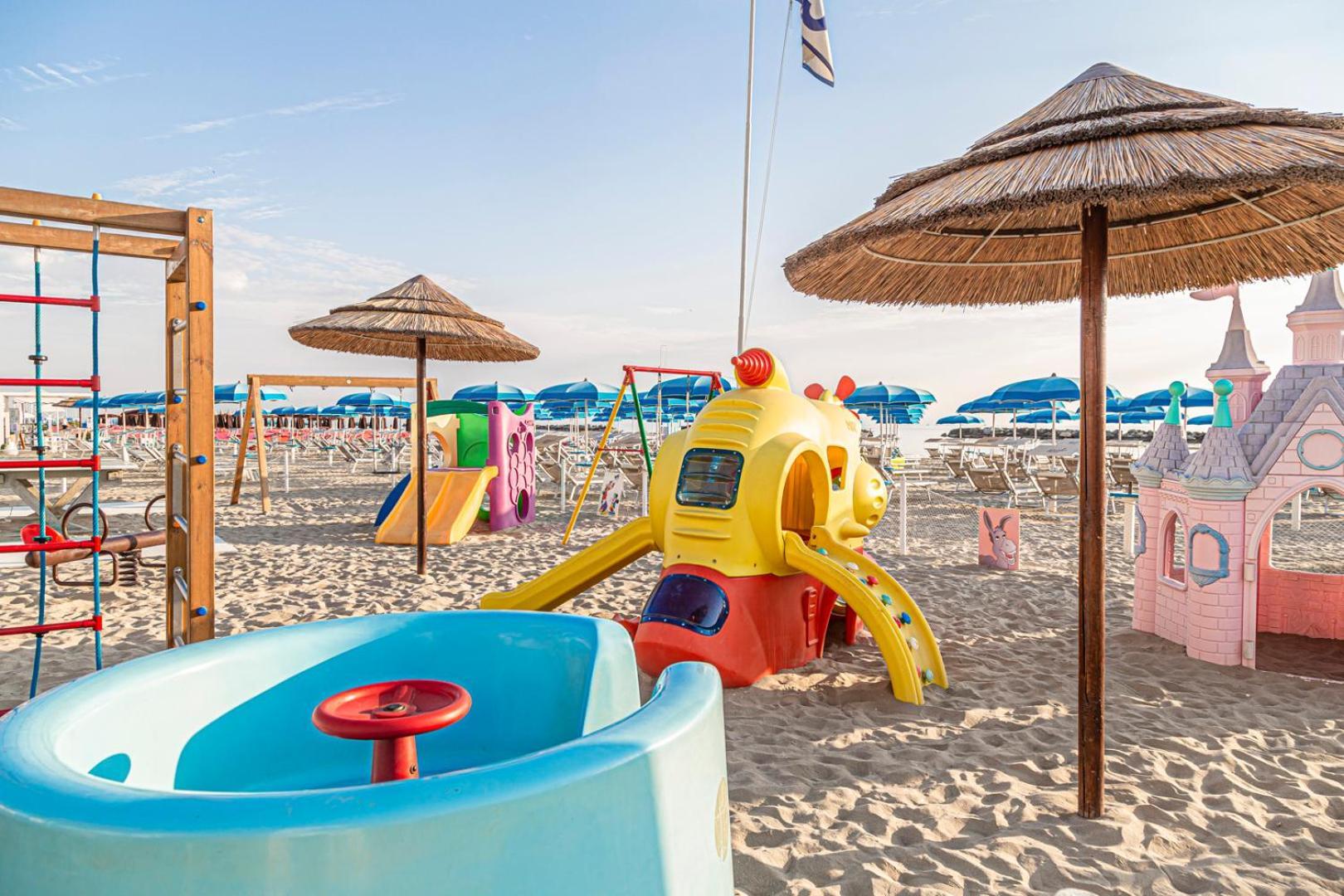 Hotel Cola Frontemare Bellaria-Igea Marina Exterior foto